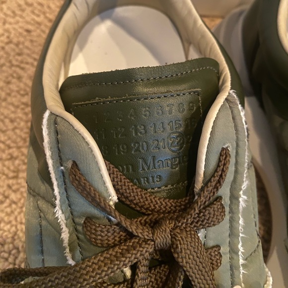 Maison Margiela 50-50 Sneakers in Olive - Picture 4 of 10